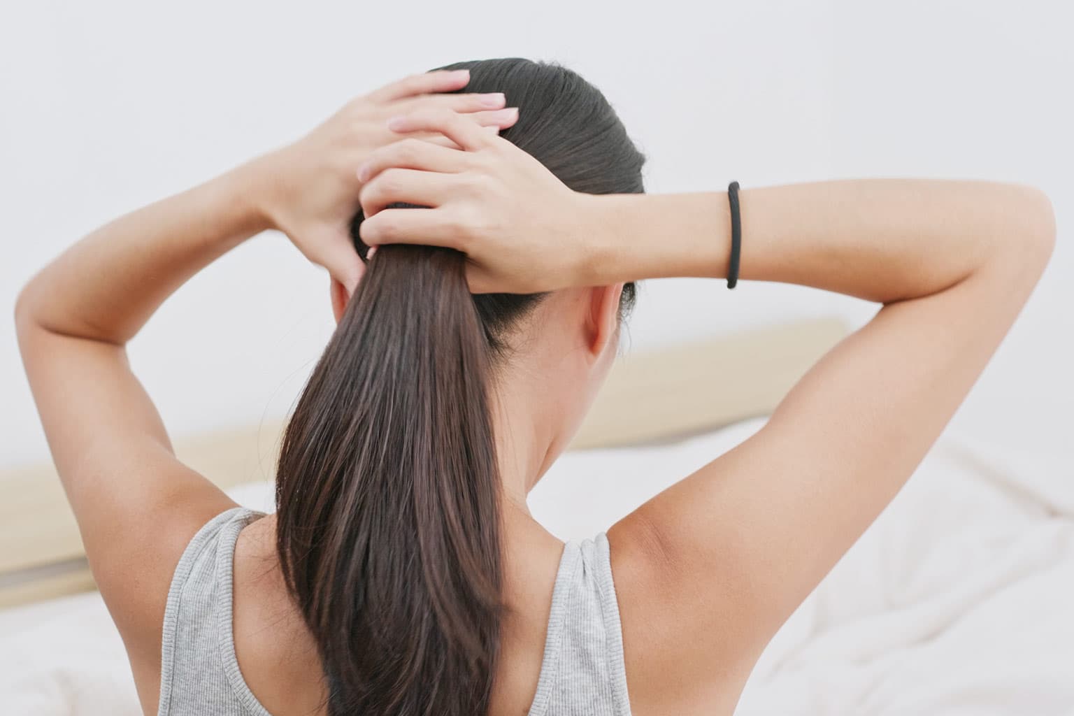 Perche e utile dormire con i capelli raccolti?