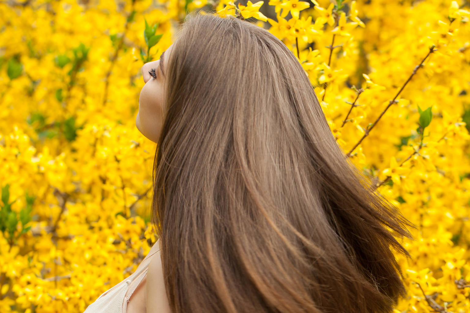 FAI RIFIORIRE I CAPELLI CON I COLORI DELLA PRIMAVERA